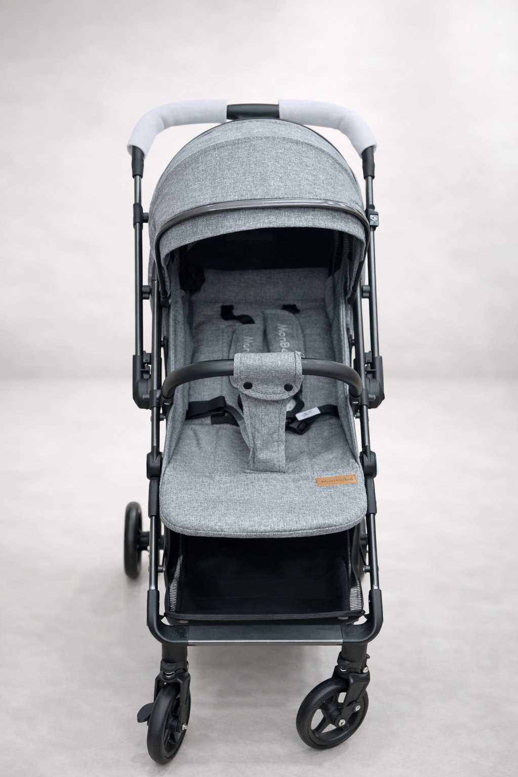 MonBébé – Poussette Compacte avec Harnais 5 Points & Canopy Protecteur